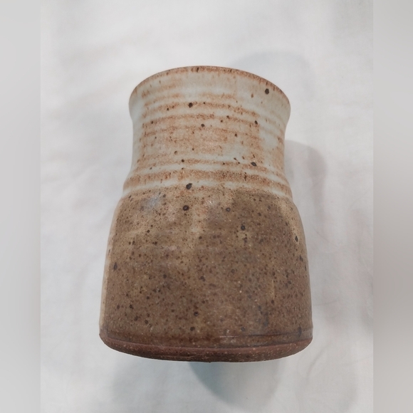 Artist Signed Handcrafted Brown Pottery Mug - Picture 6 of 11